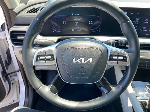 Used 2024 Kia Telluride EX AWD/4WD image 11