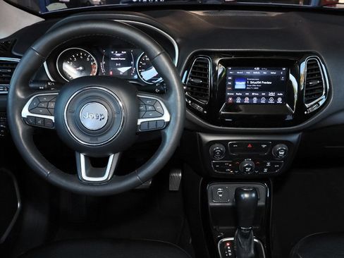 Used 2021 Jeep Compass Latitude FWD image 19