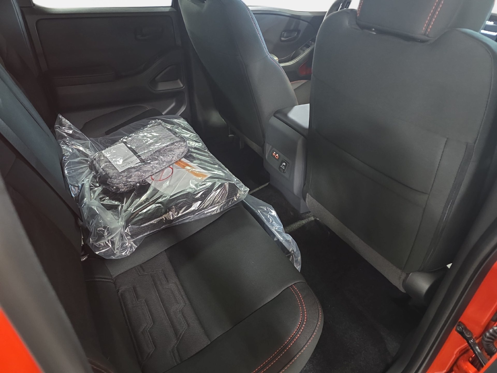 New 2027 Nissan Frontier PRO-4X w/ Pro Convenience Package AWD/4WD image 11