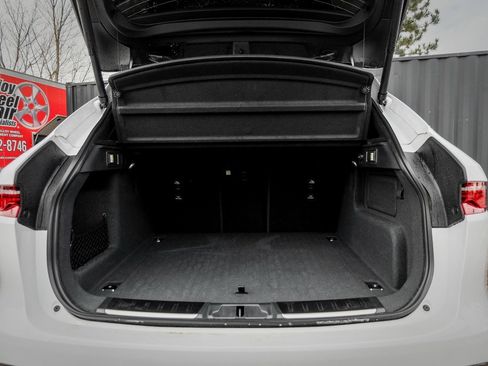 New 2026 Jaguar F-PACE R-Dynamic S image 8