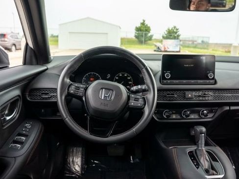 Used 2024 Honda HR-V Sport image 12