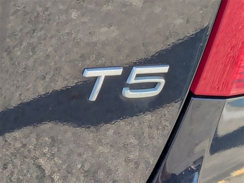 Used 2018 Volvo S60 T5 Dynamic w/ Protection Package image 19