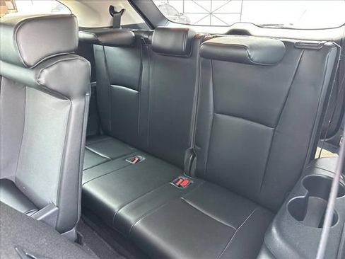 Used 2021 Toyota Highlander XLE FWD image 22