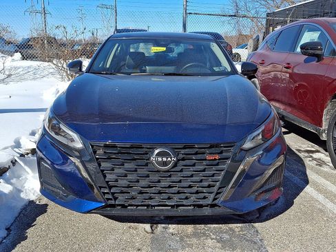 Certified 2023 Nissan Altima 2.5 SR w/ SR Premium Package image 2