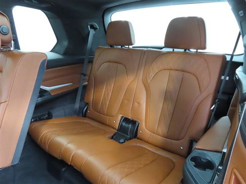 Used 2019 BMW X7 xDrive50i w/ M Sport Package AWD/4WD image 38