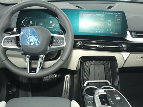 New 2026 BMW X2 xDrive28i w/ M Sport Package image 17