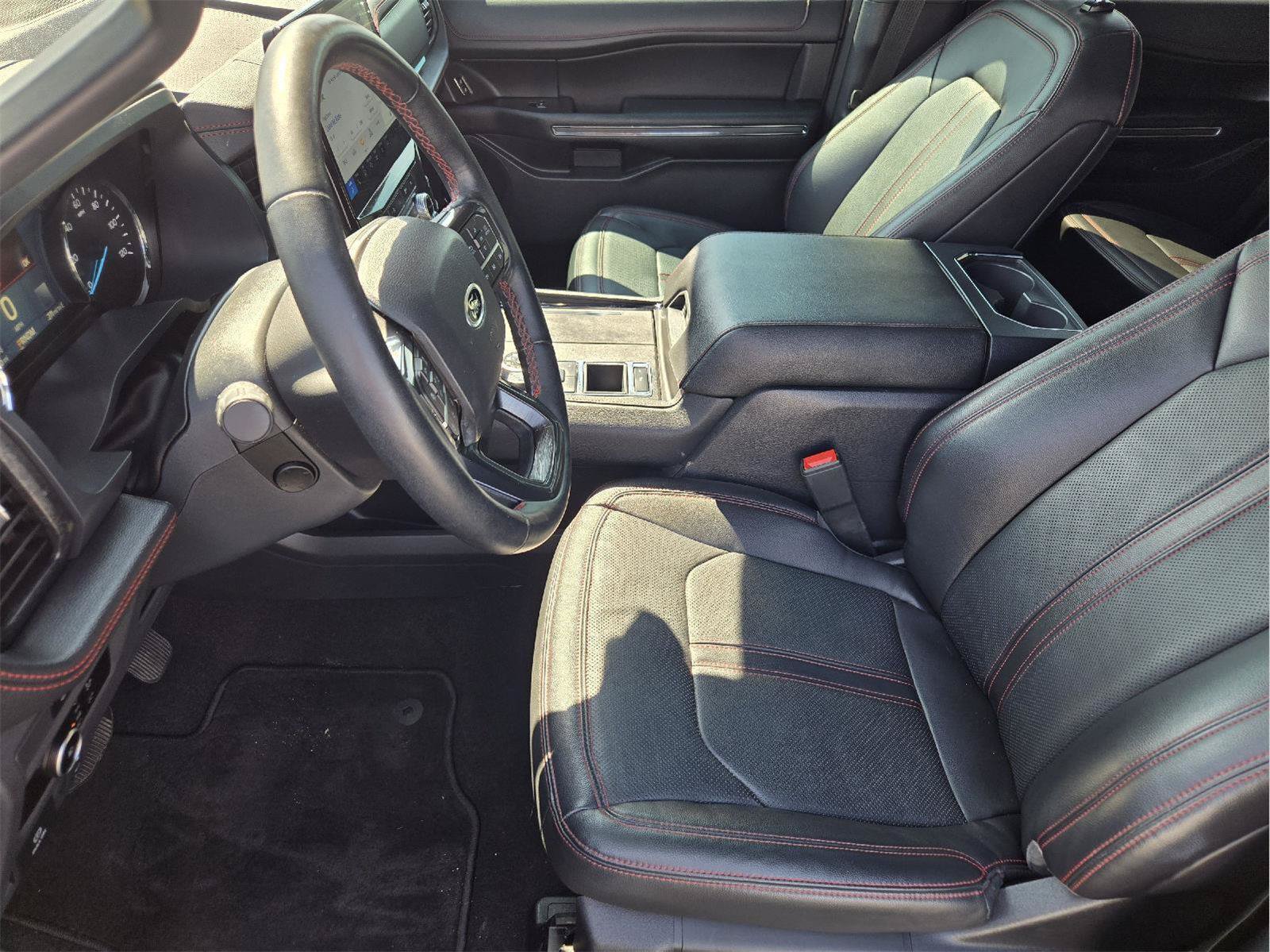 Used 2023 Ford Expedition Limited RWD image 12