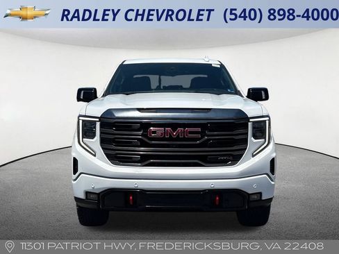 Used 2022 GMC Sierra 1500 AT4 w/ AT4 Premium Package AWD/4WD image 23