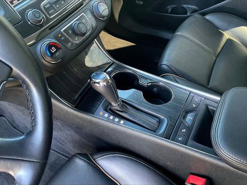 Used 2018 Chevrolet Impala Premier FWD image 18
