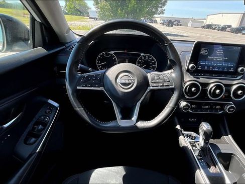 Used 2024 Nissan Sentra SR FWD image 3
