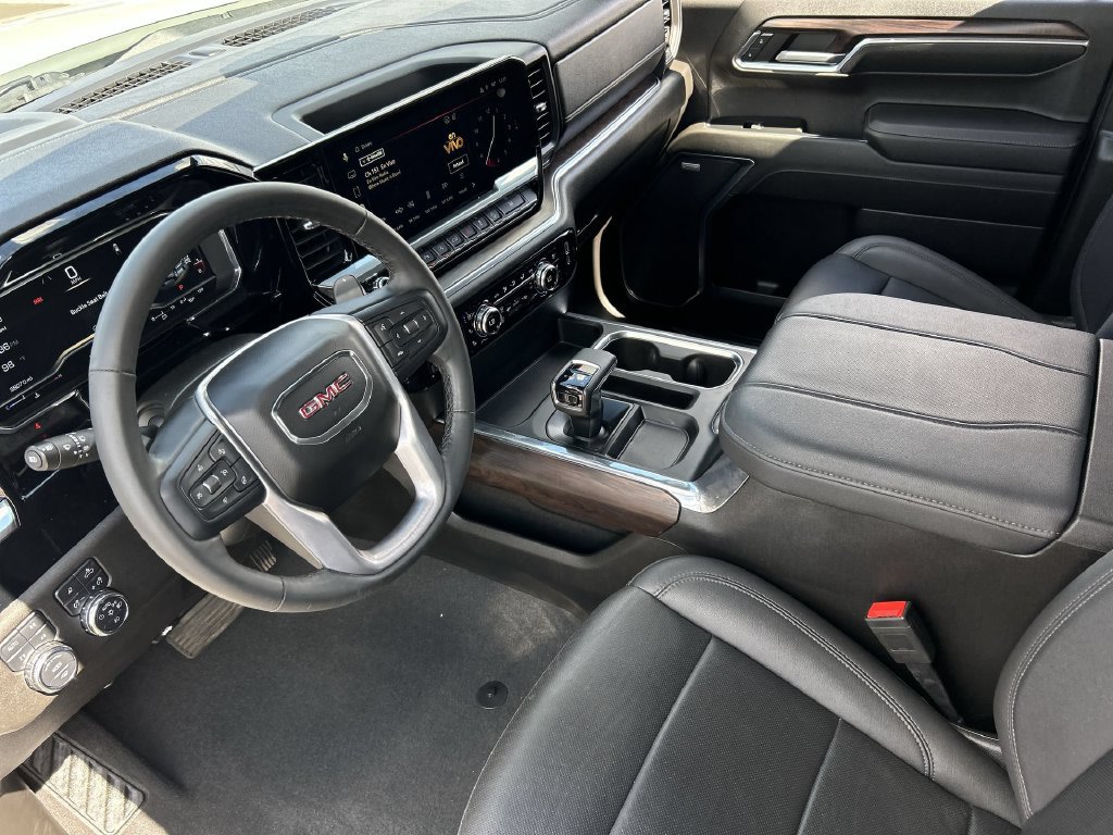 Used 2023 GMC Sierra 1500 SLT w/ SLT Premium Package AWD/4WD image 10