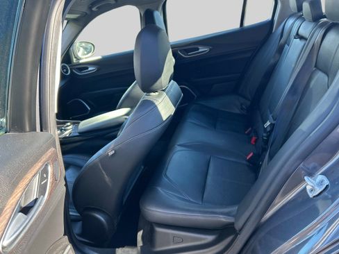 Used 2017 Alfa Romeo Giulia Ti w/ TI Performance Package image 13