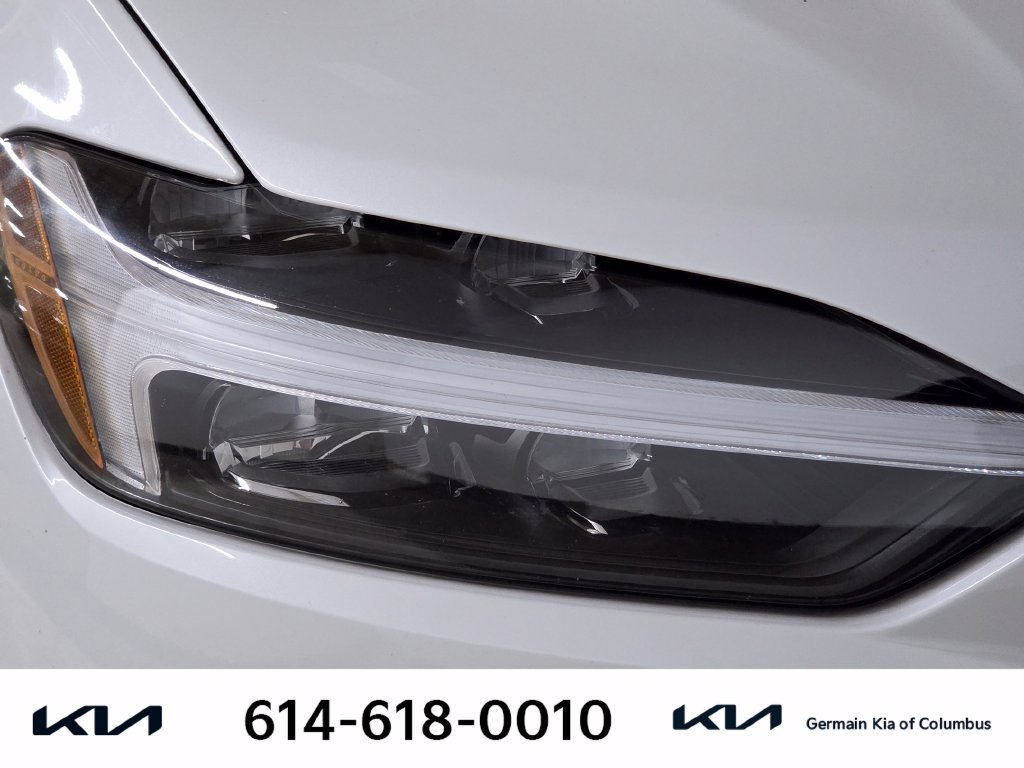 Used 2021 Volvo XC60 T8 Inscription Expression AWD/4WD image 14