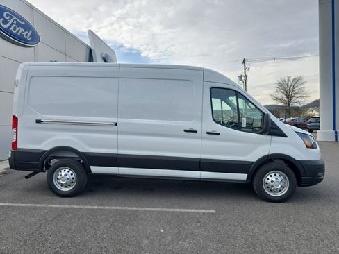 New 2026 Ford Transit 250 148 Medium Roof Extended AWD image 2