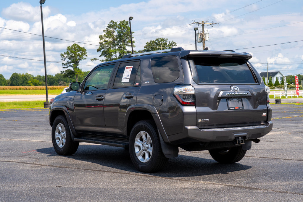 Used 2019 Toyota 4Runner SR5 Premium w/ Wilderness Package AWD/4WD image 5