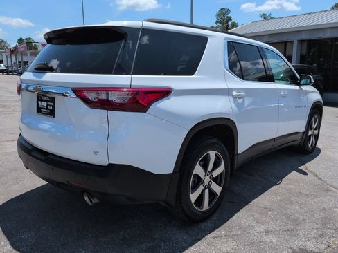Used 2020 Chevrolet Traverse LT w/ LT Premium Package FWD image 5