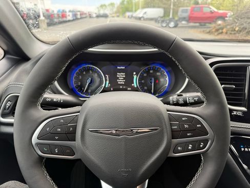 New 2026 Chrysler Pacifica Select FWD image 23