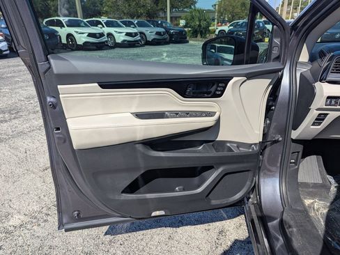 Used 2026 Honda Odyssey Elite image 16