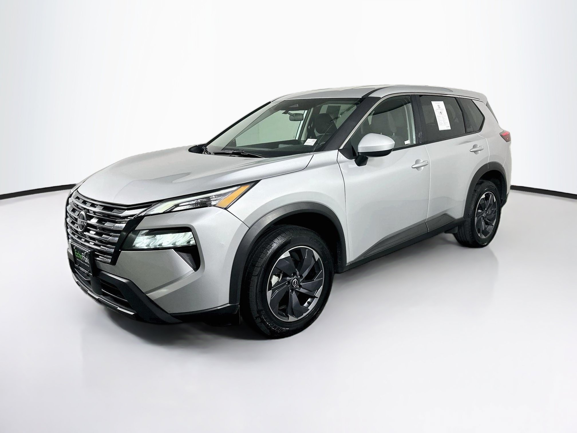 Used 2025 Nissan Rogue SV FWD image 3