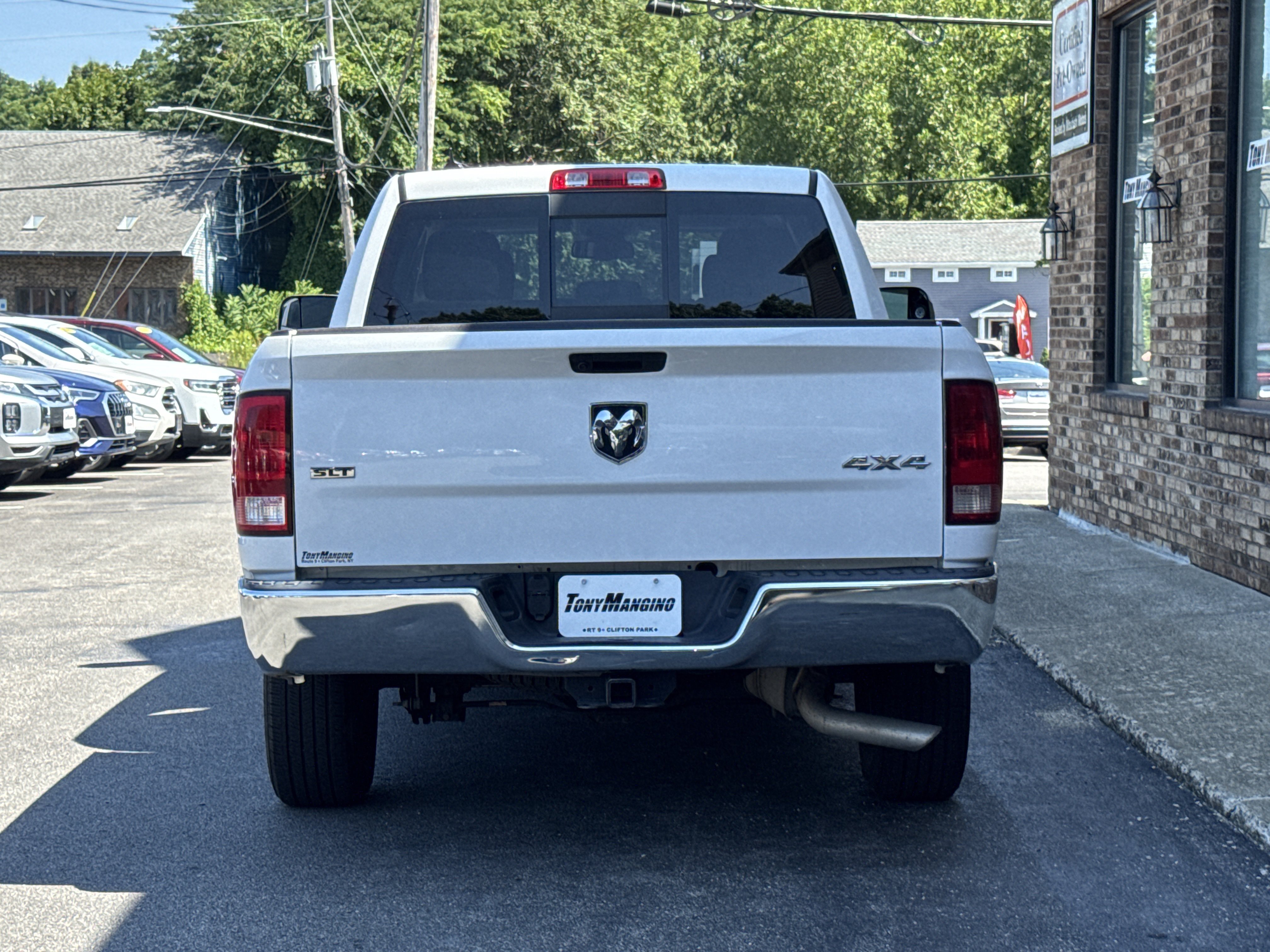 Used 2023 RAM 1500 Classic SLT w/ Trailer & Traction Group AWD/4WD image 3