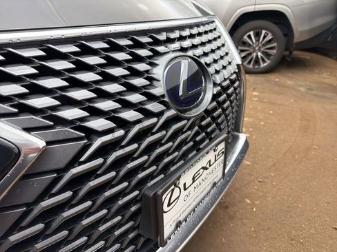 Used 2020 Lexus RX 450h AWD w/ Luxury Package image 34