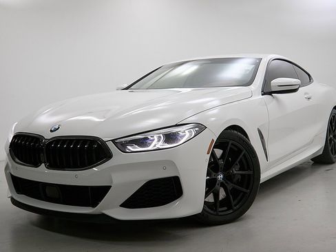 Used 2022 BMW M850i xDrive Coupe image 2
