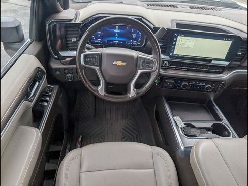 Used 2024 Chevrolet Silverado 2500 LTZ w/ LTZ Convenience Package AWD/4WD image 10