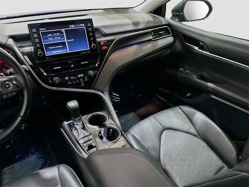 Used 2021 Toyota Camry XSE w/ Carpet Mat Package (TMS) image 25