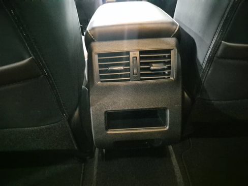 Used 2025 Mitsubishi Outlander SE AWD/4WD image 22