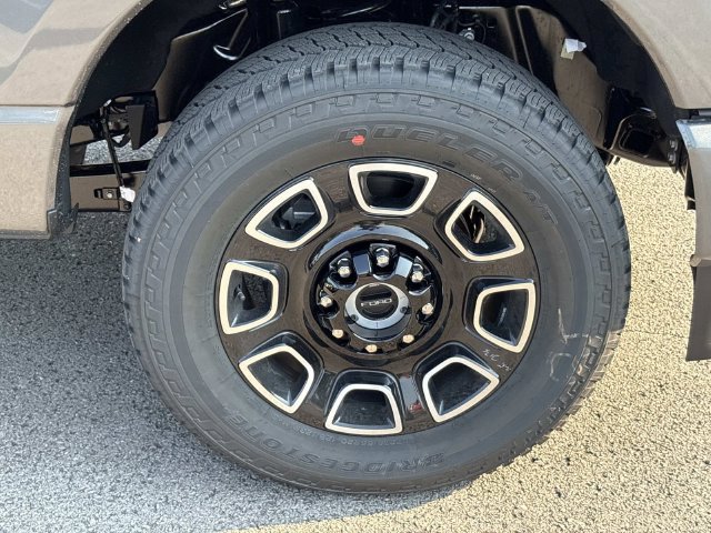 New 2026 Ford F250 Platinum AWD/4WD image 9