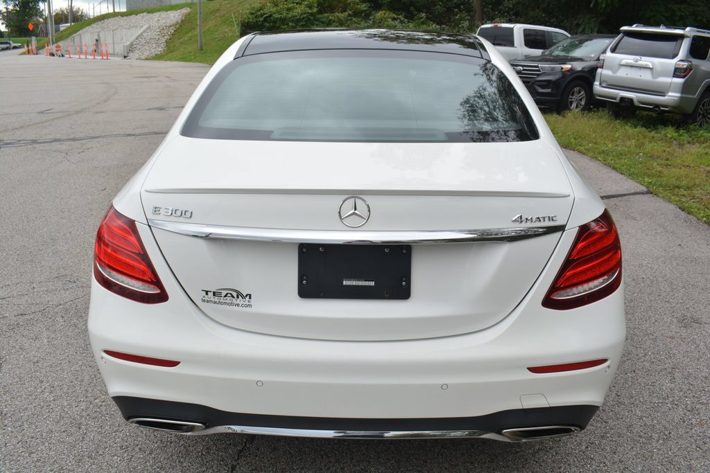Used 2017 Mercedes-Benz E 300 4MATIC image 6