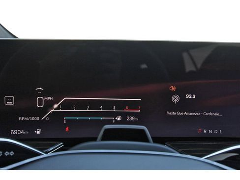 Used 2025 Cadillac Escalade Luxury image 8