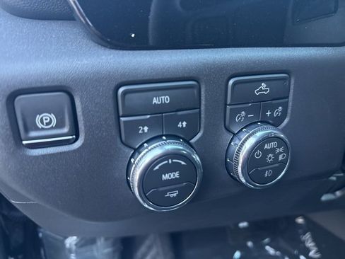 New 2026 GMC Sierra 1500 Elevation image 13