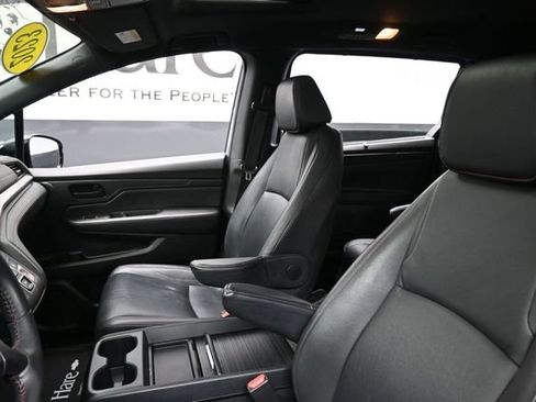 Used 2023 Honda Odyssey Sport image 17
