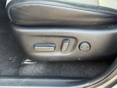 Used 2016 Toyota RAV4 Limited AWD/4WD image 24