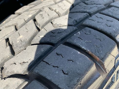 Used 2005 GMC Sierra 2500 SLE image 12