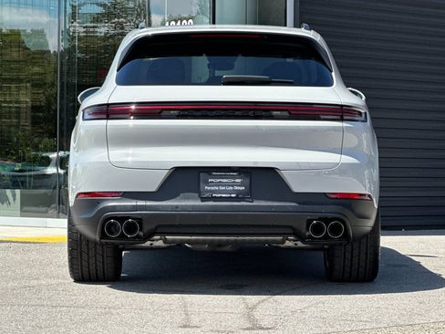 New 2026 Porsche Cayenne AWD/4WD image 7