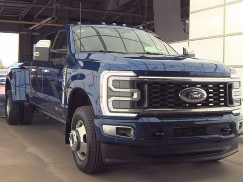 Used 2026 Ford F350 Platinum w/ Platinum Plus Package AWD/4WD image 4
