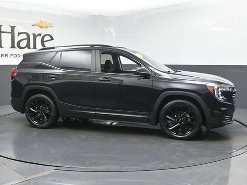 Used 2023 GMC Terrain SLE w/ Driver Convenience Package FWD image 1
