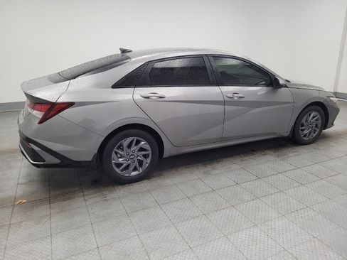 Used 2024 Hyundai Elantra SEL FWD image 10