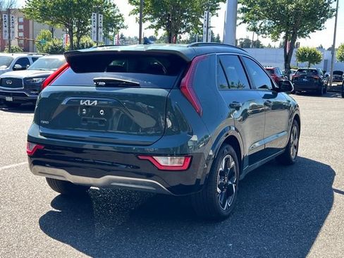 Used 2023 Kia Niro Wind w/ Wind Preserve Package FWD image 7