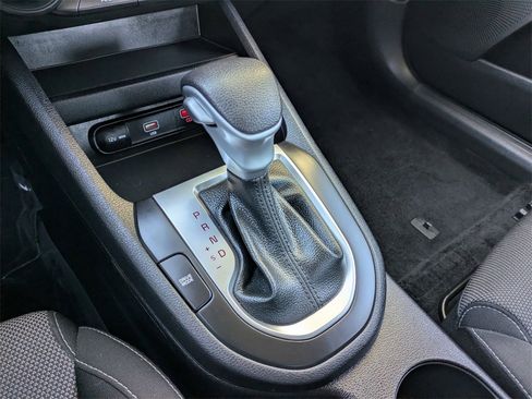 Used 2024 Kia Forte LXS image 19