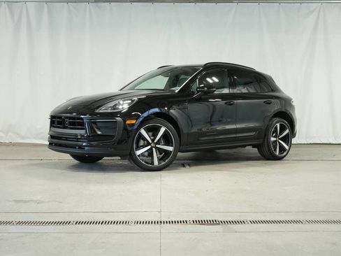 New 2026 Porsche Macan AWD/4WD image 1