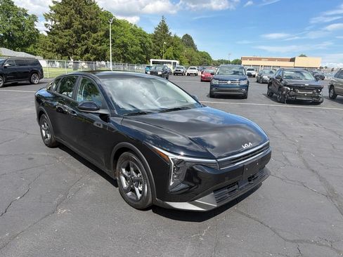Used 2026 Kia K4 FWD image 4