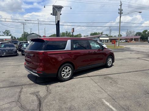 Used 2022 Kia Carnival LX FWD image 7
