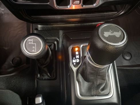 Used 2021 Jeep Wrangler Unlimited Sport image 40