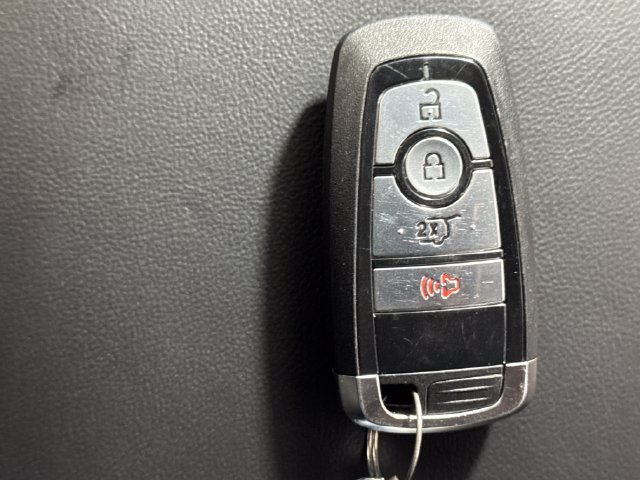 Used 2023 Ford Explorer XLT AWD/4WD image 43