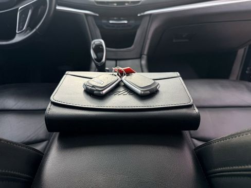 Used 2018 Cadillac XT5 Luxury w/ Driver Awareness Package image 23