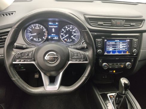 Used 2019 Nissan Rogue SV FWD image 22