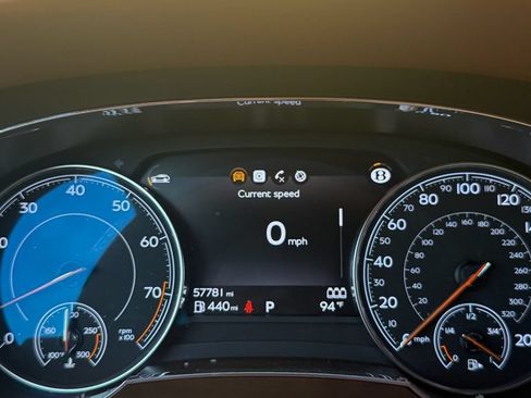 Used 2019 Bentley Bentayga AWD/4WD image 6